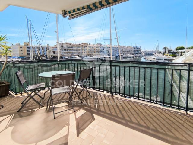 Piso En venta en Empuriabrava photo 0