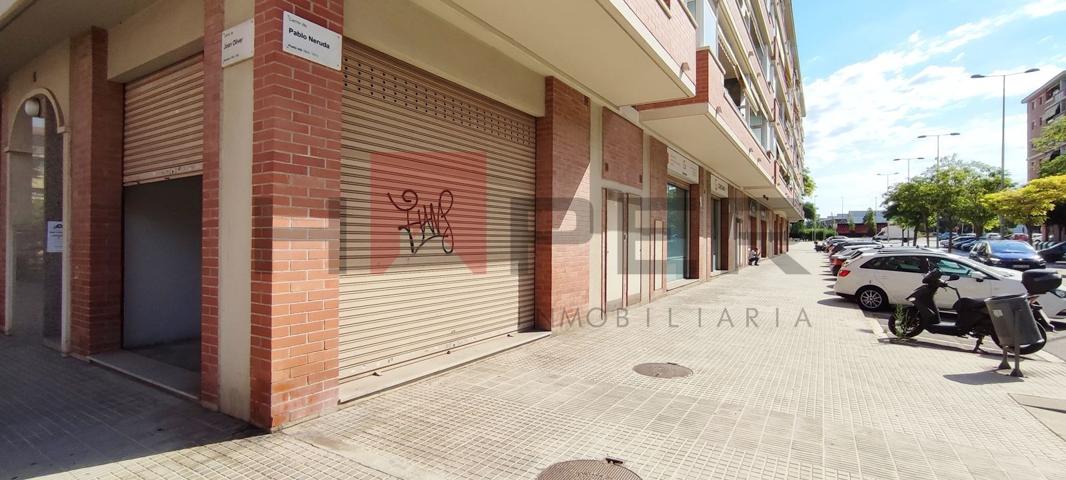 Local En venta en El Prat de Llobregat photo 0