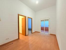 Piso En venta en El Prat de Llobregat photo 0