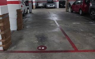 Parking En alquiler en El Prat de Llobregat photo 0