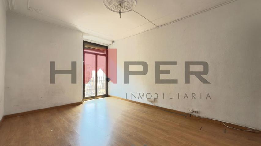 Piso En venta en el Raval photo 0