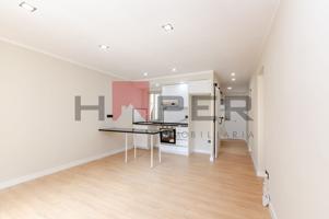 Piso En venta en El Prat de Llobregat photo 0