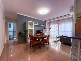 Piso En venta en El Prat de Llobregat photo 0