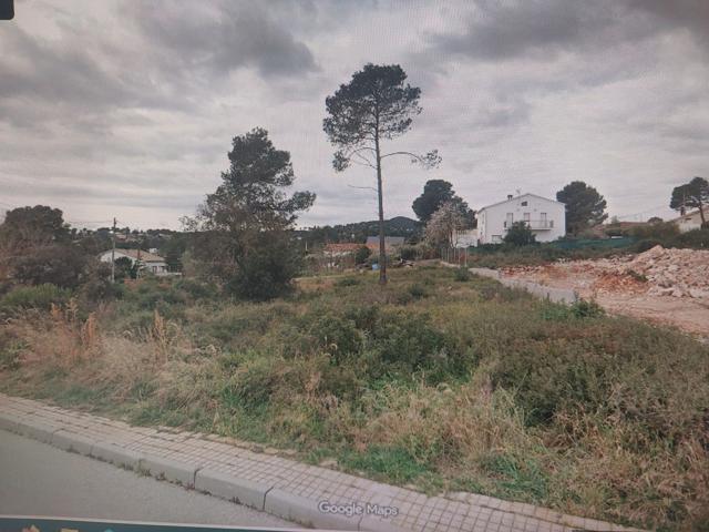 Terrenos Edificables En venta en La Torre de Claramunt photo 0