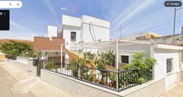 Chalet esquinero con jardín y piscina privada – divisible en 2 apartamentos photo 0