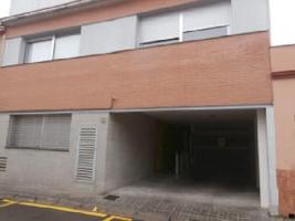 Plaza de parking en edificio residencial, situada en el Barrio de Les Roquetes, photo 0