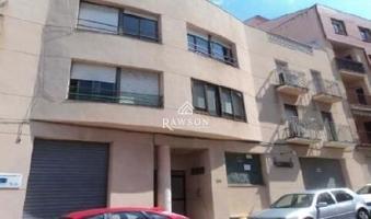 Promocion comercial de 3 plazas de parking y 2 trasteros photo 0