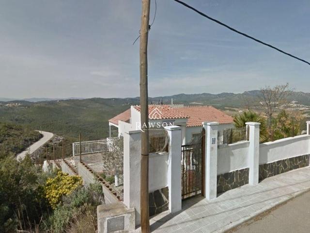 Casa a la venta en la Bisbal del Penedes photo 0