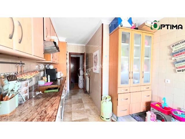 Piso En venta en Ribeira photo 0