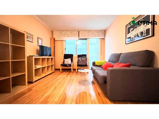 Piso En venta en Ribeira photo 0