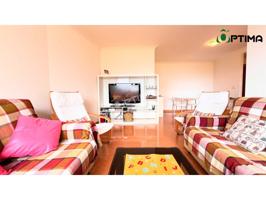 Piso En venta en Poio photo 0