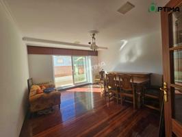 Piso En venta en Noia photo 0