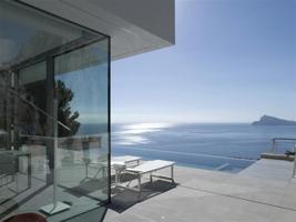 Moderna villa de lujo con impresionantes vistas al mar Mediterráneo photo 0