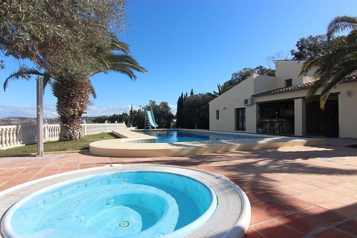 Casa En venta en Benissa Pueblo, Benissa photo 0