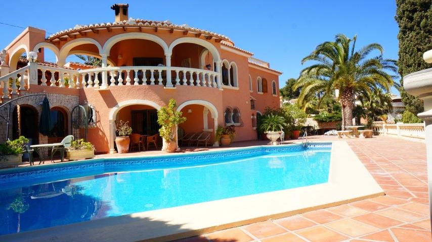 Casa En venta en Cala Advocat - Baladrar, Benissa photo 0