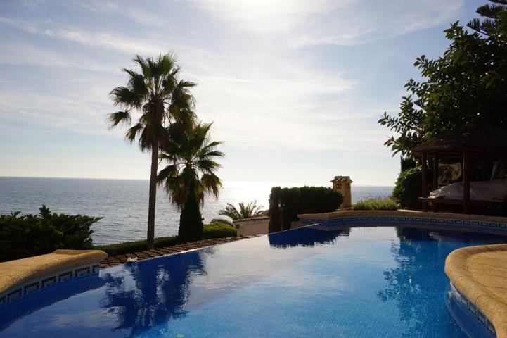 Casa En venta en Cala Advocat - Baladrar, Benissa photo 0