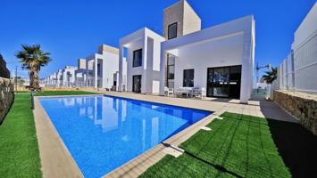 Casa En venta en Alicante, Finestrat photo 0