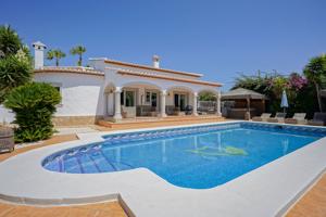 Casa En venta en La Granadella - Costa Nova, Jávea - Xàbia photo 0