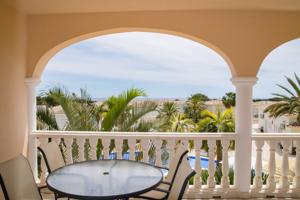 Piso En venta en Cala Advocat - Baladrar, Benissa photo 0