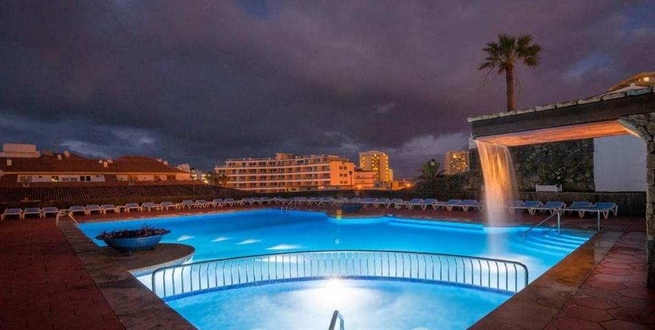 Hotel de 3 estrellas en venta para reformar en el corazón del Puerto de la Cruz photo 0