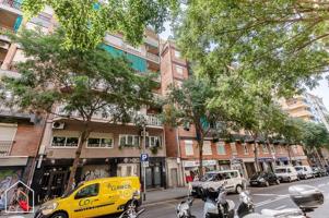 Piso En venta en El Camp De L´arpa Del Clot, Barcelona photo 0