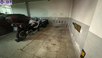 Plaza de garaje en alquiler, cercano al HOSPITAL PUERTA DEL MAR. photo 0