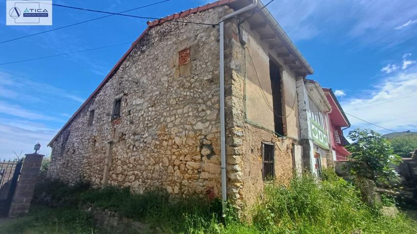 Casa de Piedra rodeada de naturaleza cerca de la ciudad photo 0