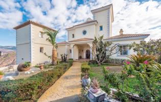 Fantástica villa espaciosa en Forest Hills Estepona photo 0
