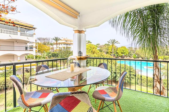 Espacioso apartamento de cuatro dormitorios en Nueva Andalucía, Marbella photo 0