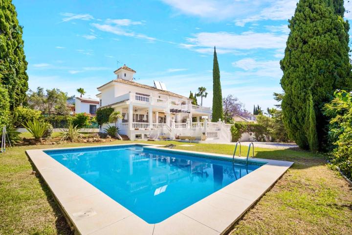 Impresionante villa de lujo en Valdeolletas, Marbella photo 0