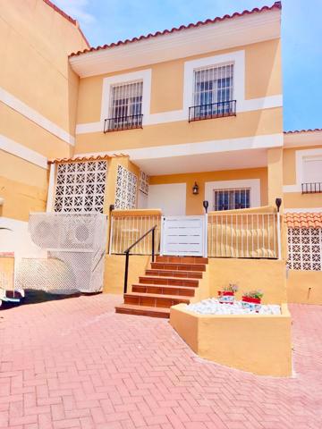 Encantadora Casa Adosada de 3 Dormitorios en Primera Línea de Golf – La Duquesa, Manilva photo 0