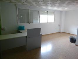 ENTRESUELO EN VENTA EN ZONA PISCINAS photo 0