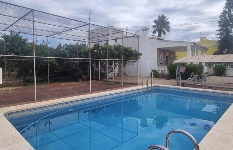 BONITO CHALET EN ZONA MADRIGAL photo 0