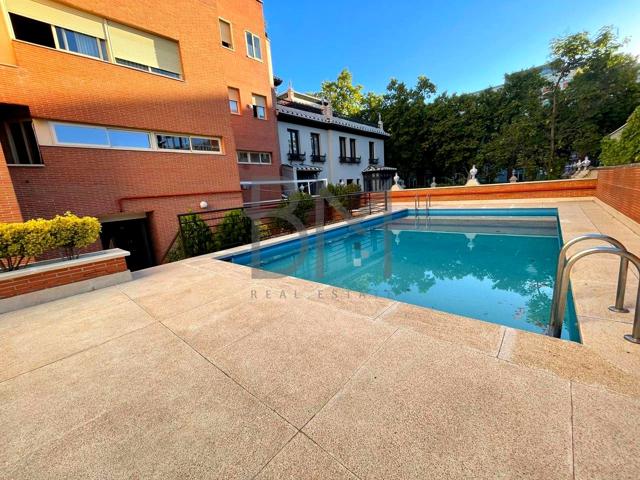 Piso en alquiler en Madrid de 242 m2 photo 0
