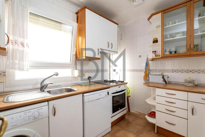 Piso en venta en Madrid de 261 m2 photo 0