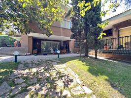 Casa - Chalet en venta en Majadahonda de 1267 m2 photo 0