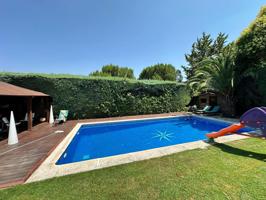 Casa - Chalet en venta en Majadahonda de 1267 m2 photo 0