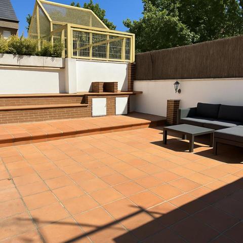 Casa - Chalet en alquiler en Madrid de 284 m2 photo 0