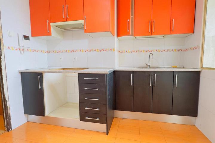Piso en venta en Fuenlabrada de 83 m2 photo 0
