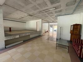 ¡Oportunidad única! Amplio local en venta en Malgrat, Barcelona photo 0