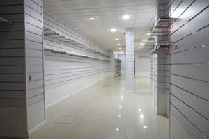 Local comercial en calle Feria photo 0