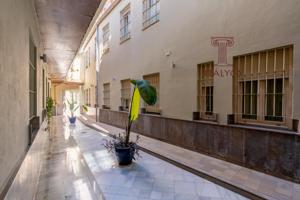 Piso de un dormitorio en edificio con encanto photo 0