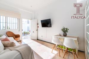 Piso de 2 dormitorios en zona Feria-Alameda photo 0