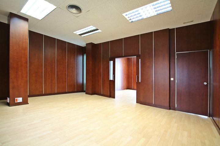 Oficina En alquiler en San Blas, Madrid photo 0