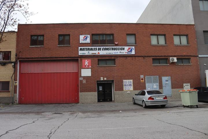 Oficina En venta en Puente De Vallecas, Madrid photo 0