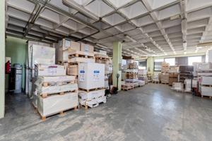 Nave Industrial En venta en Miguel Hernández, Madrid photo 0