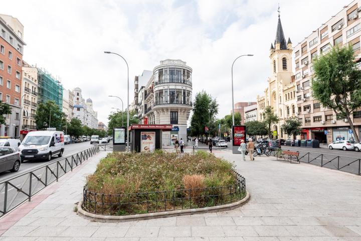 Piso En venta en Cuatro Caminos, Madrid photo 0