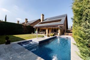 Espectacular chalet en Ciudalcampo photo 0