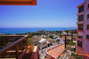 Piso En venta en Torremuelle, Benalmádena photo 0