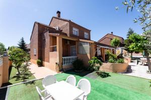 Unifamiliar En venta en La Cárcaba - El Encinar - Montemolinos, Arroyomolinos photo 0
